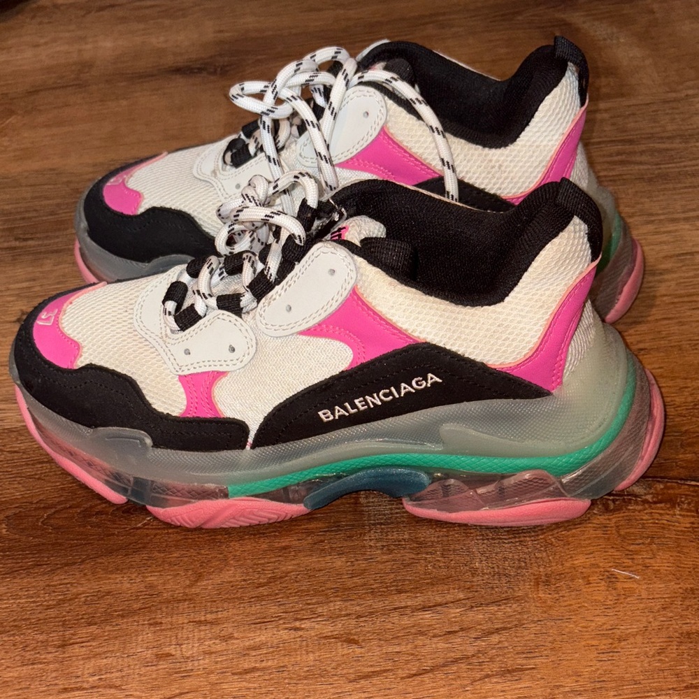Balenciaga Women's Sneakers in Pink, Black, and White